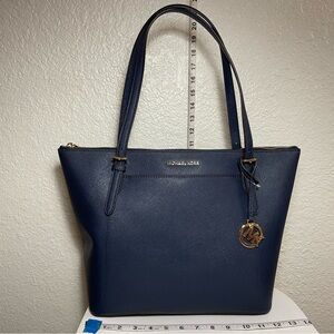 NWT - Michael Kors Ciara LG Tote Bag Leather Navy East West